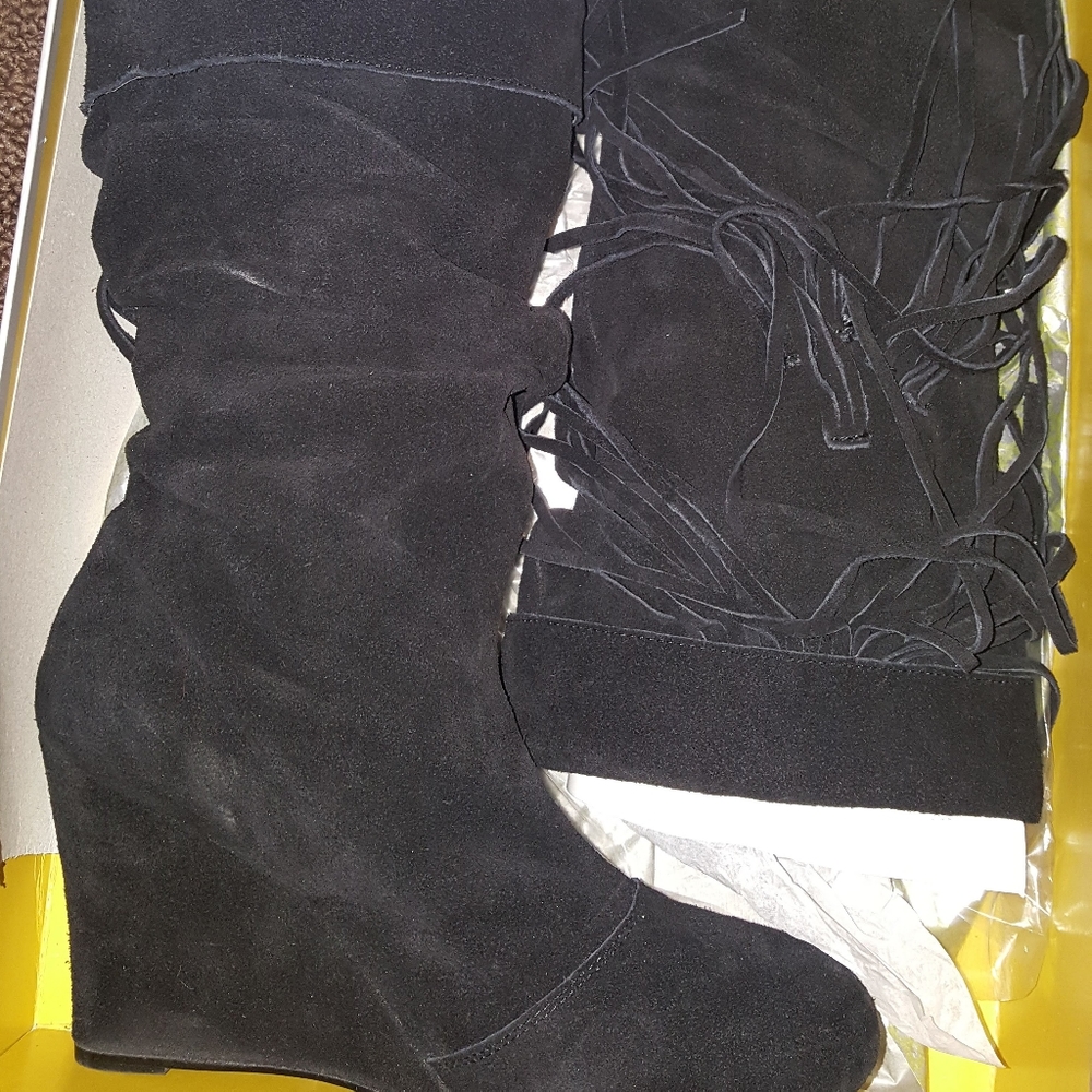 Black suede leather boot with tassles